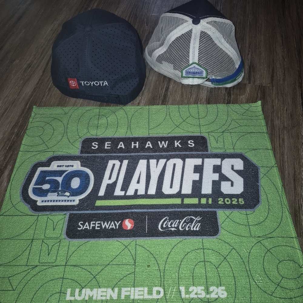 Seattle Seahawks Bundle 2 Hats & 1 Towel - Picture 3 of 3
